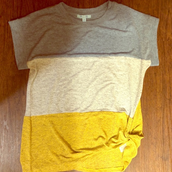 T-shirt - Picture 1 of 3